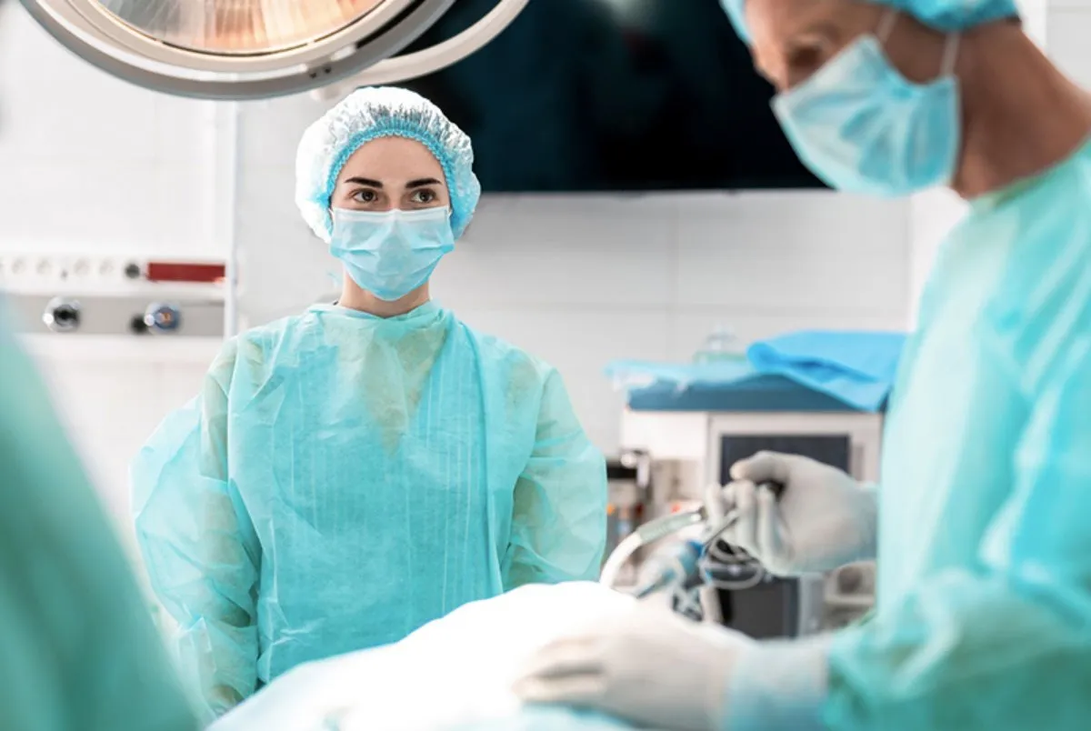 Isolation Gown Manufacturers in japan